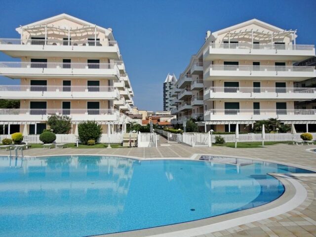 Residence con piscina